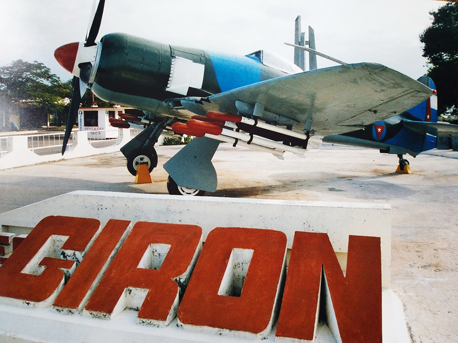 Самолёт кубинских ВВС,  принимавший участие в битве
                                на Плайя-Хирон 17-19 апреля 1961 г. Музей Плайя-Хирон.