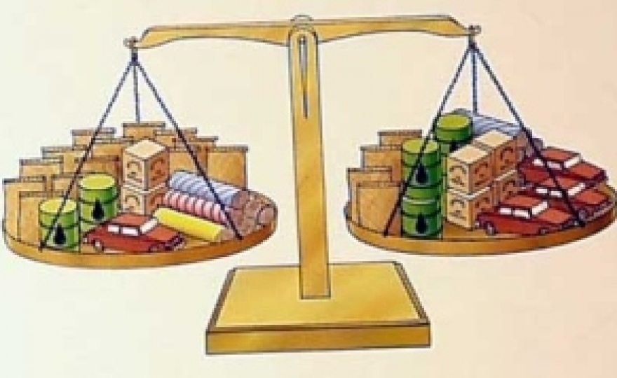 Международный баланс. Баланс это в экономике. Платежный баланс это в экономике. Весы экономика. Равновесие платежного баланса.